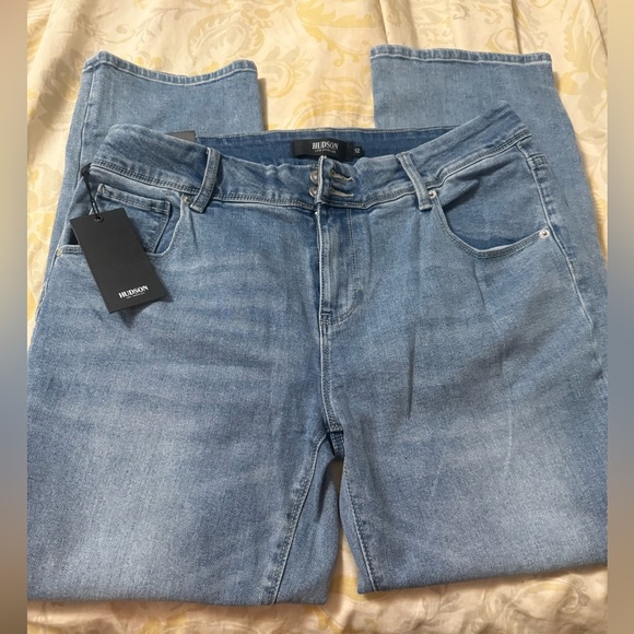 Hudson Women's Midrise Jeans Straight Leg Stretch Icy Blue Denim NWT Size 12/32 - Picture 2 of 12